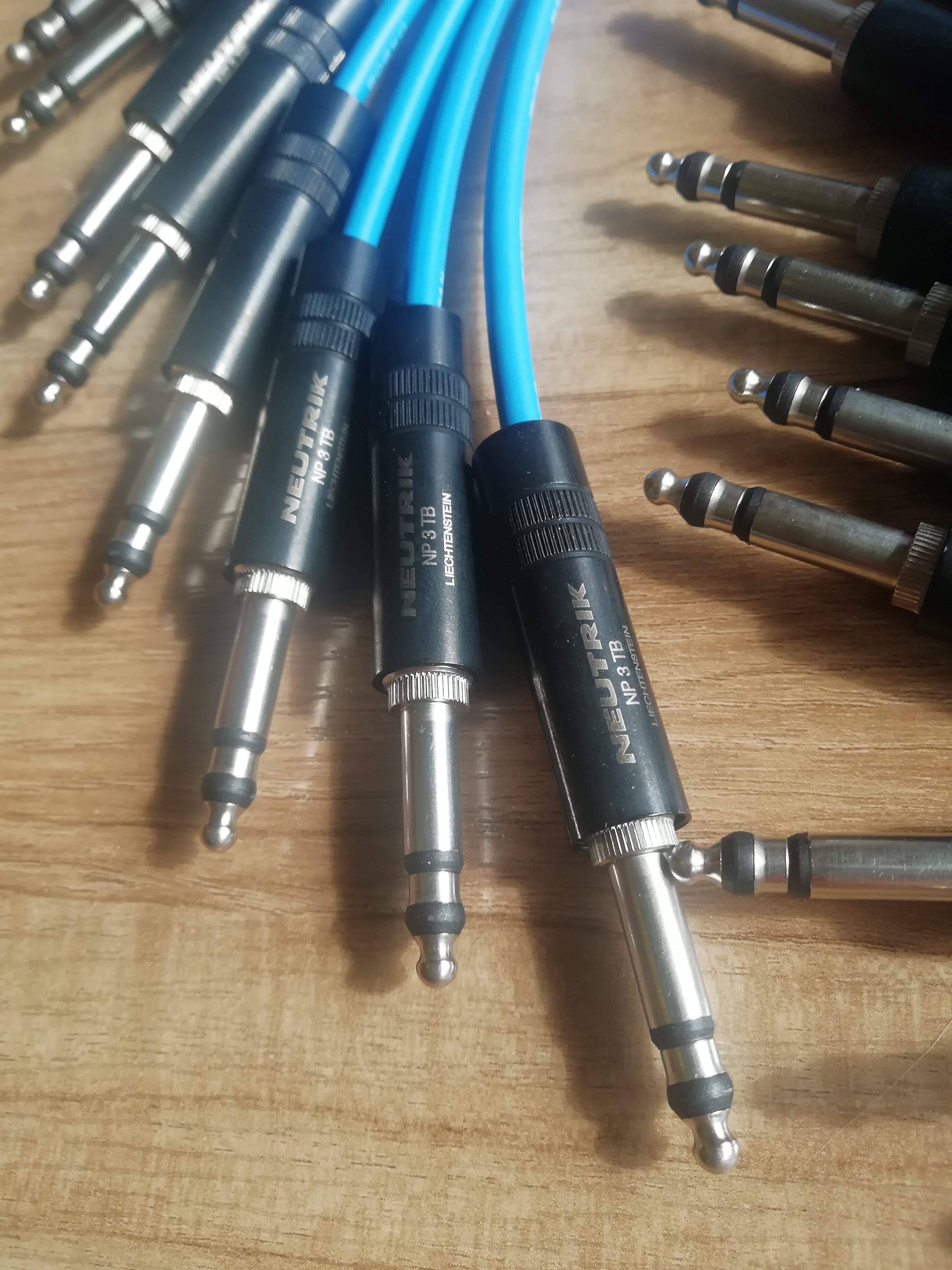 WECo Patch Cord