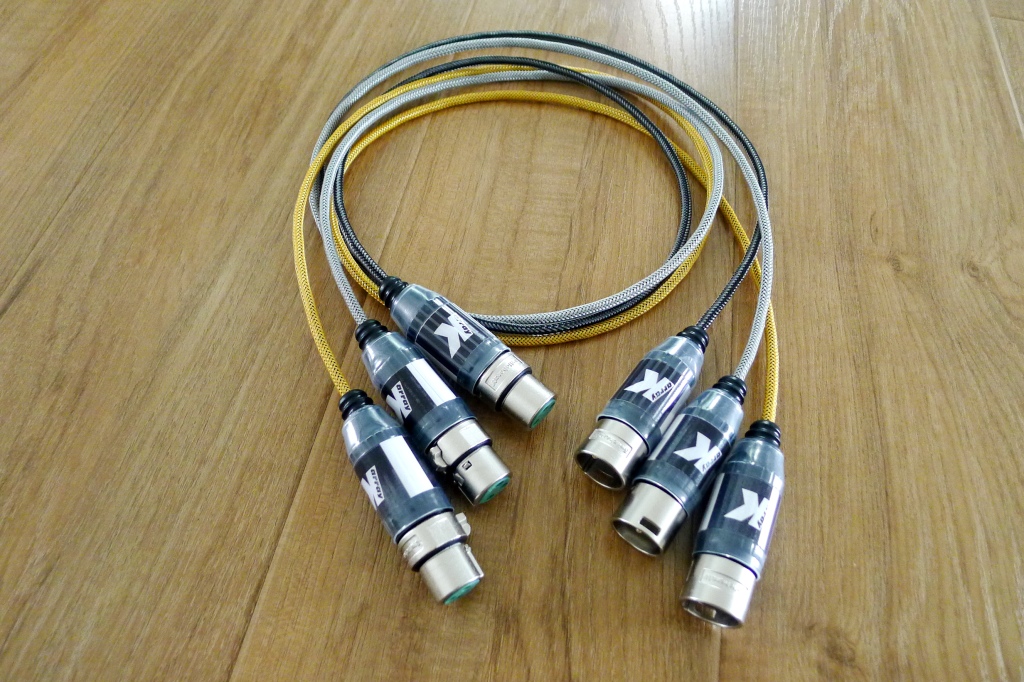 3.5mm to XLR Male — K-Array showroom